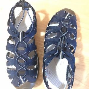 Keen Sandals size 10